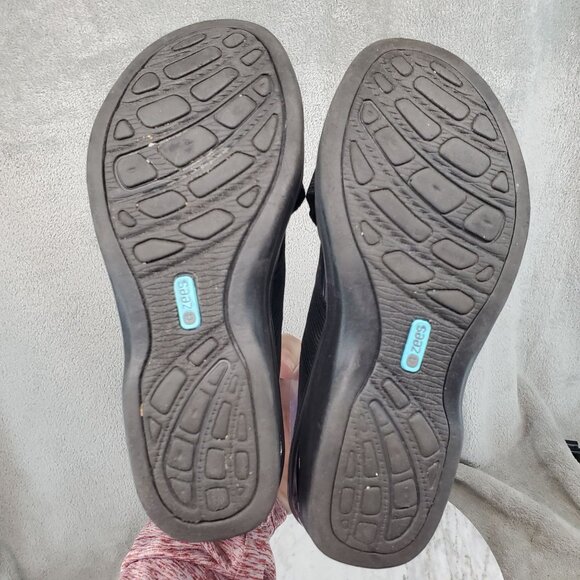 Bzees Shoes Womens 9.5 Black Textile Desire Cross Strap Sandals - Picture 7 of 11